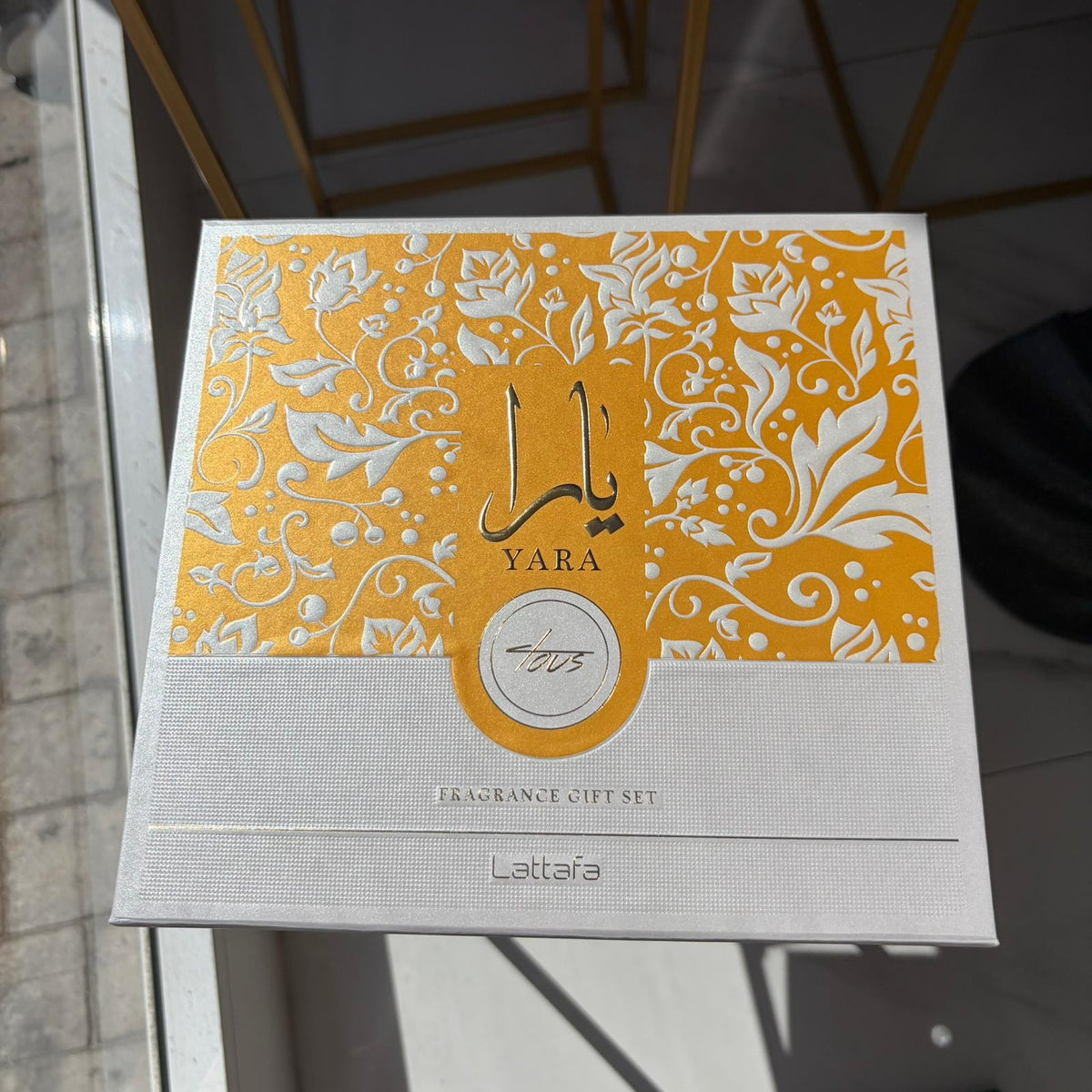 Yara Tous Lattafa Giftset (Set Regalo)